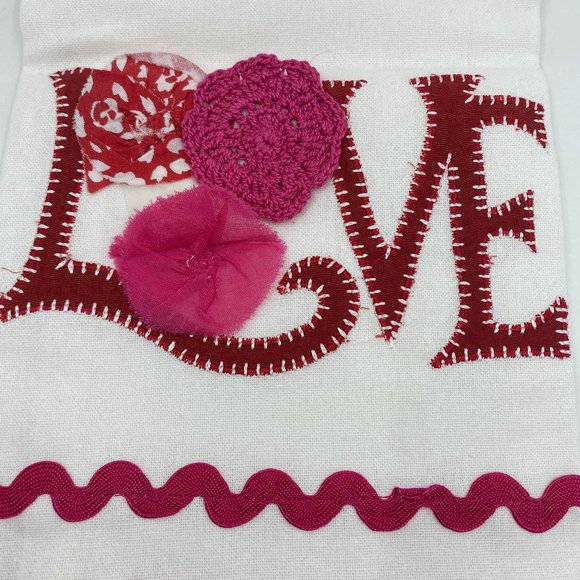 Love Kitchen Towel - Picture 2 of 7